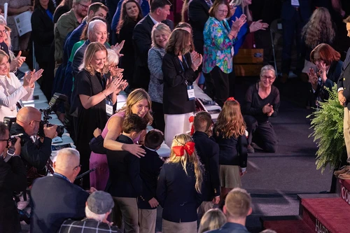 Students singing.