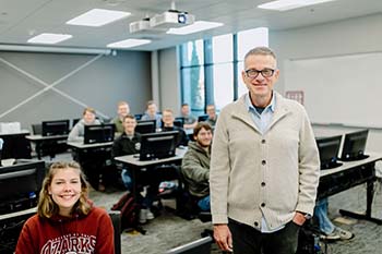 The James P. Keeter School of Engineering at College of the Ozarks receives accreditation